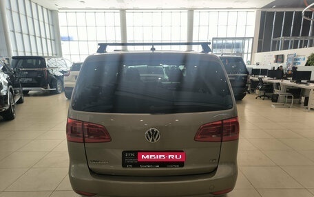 Volkswagen Touran III, 2012 год, 750 000 рублей, 7 фотография