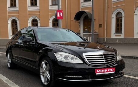 Mercedes-Benz S-Класс, 2012 год, 2 300 000 рублей, 1 фотография