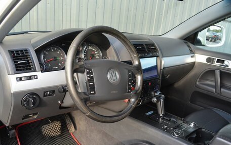 Volkswagen Touareg III, 2008 год, 1 199 999 рублей, 17 фотография