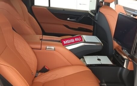 Lexus LX, 2023 год, 18 000 000 рублей, 10 фотография