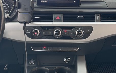 Audi A4, 2017 год, 2 200 000 рублей, 7 фотография