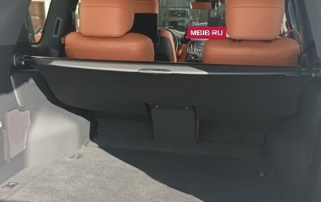 Lexus LX, 2023 год, 18 000 000 рублей, 14 фотография