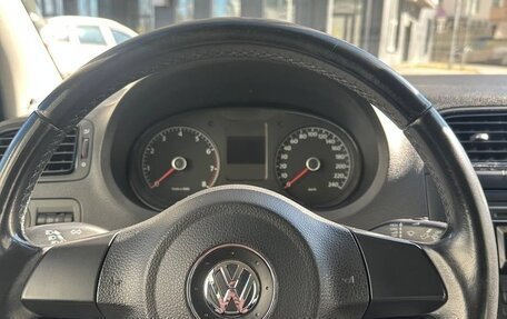 Volkswagen Polo VI (EU Market), 2013 год, 850 000 рублей, 9 фотография