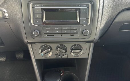 Volkswagen Polo VI (EU Market), 2013 год, 850 000 рублей, 11 фотография