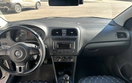 Volkswagen Polo VI (EU Market), 2013 год, 850 000 рублей, 18 фотография