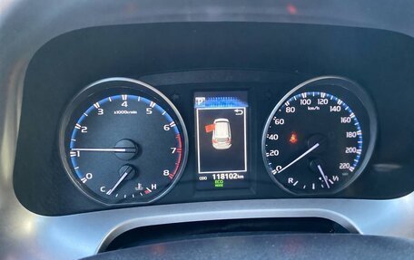 Toyota RAV4, 2018 год, 2 500 000 рублей, 2 фотография