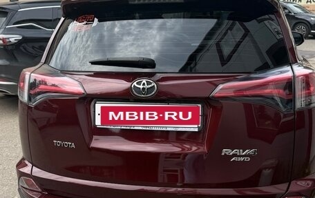 Toyota RAV4, 2018 год, 2 500 000 рублей, 10 фотография