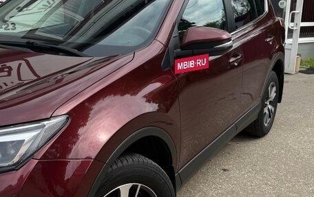 Toyota RAV4, 2018 год, 2 500 000 рублей, 13 фотография