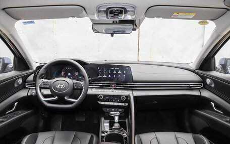 Hyundai Elantra, 2023 год, 1 546 000 рублей, 12 фотография