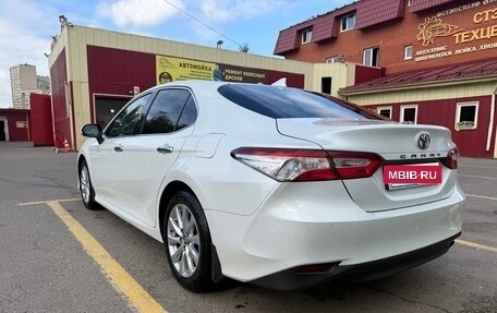 Toyota Camry, 2018 год, 2 400 000 рублей, 9 фотография