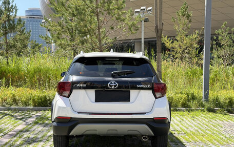 Toyota Yaris XP150 рестайлинг, 2023 год, 1 350 000 рублей, 4 фотография