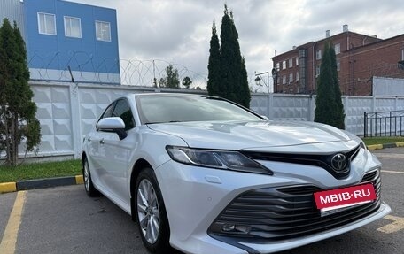 Toyota Camry, 2018 год, 2 400 000 рублей, 11 фотография