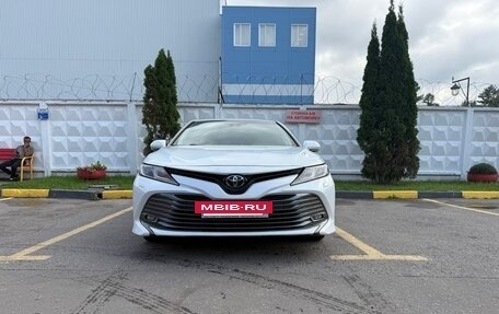 Toyota Camry, 2018 год, 2 400 000 рублей, 12 фотография