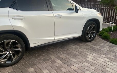 Lexus RX IV рестайлинг, 2019 год, 6 275 000 рублей, 2 фотография