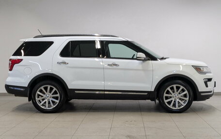 Ford Explorer VI, 2019 год, 4 200 000 рублей, 4 фотография