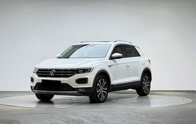 Volkswagen T-Roc I, 2023 год, 2 092 000 рублей, 1 фотография