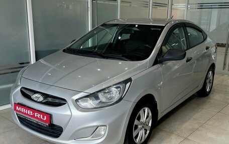 Hyundai Solaris II рестайлинг, 2014 год, 780 000 рублей, 1 фотография