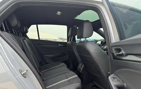 Volkswagen Golf VIII, 2022 год, 2 200 000 рублей, 22 фотография