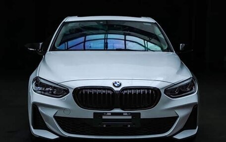 BMW 1 серия, 2023 год, 1 975 000 рублей, 2 фотография