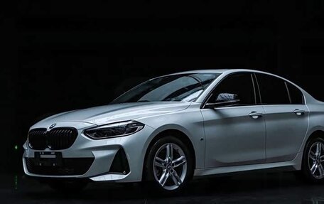 BMW 1 серия, 2023 год, 1 975 000 рублей, 4 фотография