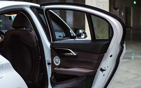 BMW 1 серия, 2023 год, 1 975 000 рублей, 15 фотография