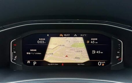 Volkswagen T-Roc I, 2023 год, 2 092 000 рублей, 7 фотография
