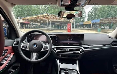 BMW 3 серия, 2023 год, 3 300 000 рублей, 12 фотография