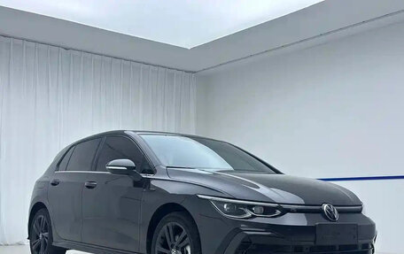 Volkswagen Golf VIII, 2022 год, 2 250 000 рублей, 3 фотография