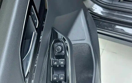Volkswagen Golf VIII, 2022 год, 2 250 000 рублей, 11 фотография