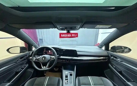 Volkswagen Golf VIII, 2022 год, 2 250 000 рублей, 9 фотография