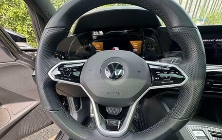 Volkswagen Golf VIII, 2023 год, 2 087 000 рублей, 16 фотография