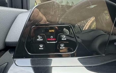 Volkswagen Golf VIII, 2023 год, 2 087 000 рублей, 20 фотография