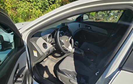 Chevrolet Cruze II, 2010 год, 630 000 рублей, 3 фотография