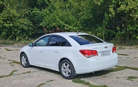 Chevrolet Cruze II, 2010 год, 630 000 рублей, 11 фотография