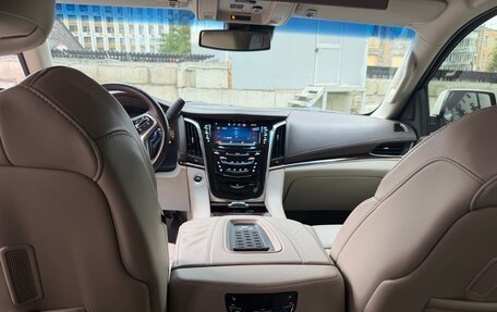 Cadillac Escalade IV, 2015 год, 3 000 000 рублей, 5 фотография