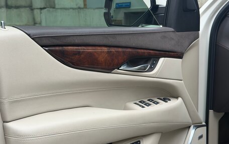 Cadillac Escalade IV, 2015 год, 3 000 000 рублей, 11 фотография