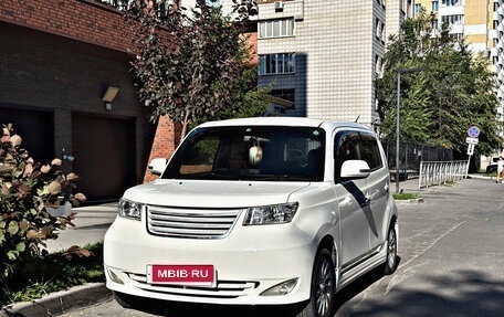 Toyota bB II рестайлинг, 2012 год, 975 000 рублей, 3 фотография