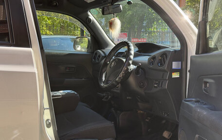 Toyota bB II рестайлинг, 2012 год, 975 000 рублей, 17 фотография
