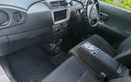 Toyota bB II рестайлинг, 2012 год, 975 000 рублей, 25 фотография