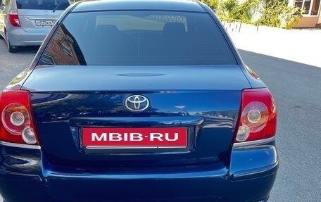 Toyota Avensis III рестайлинг, 2004 год, 700 000 рублей, 6 фотография