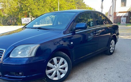 Toyota Avensis III рестайлинг, 2004 год, 700 000 рублей, 10 фотография