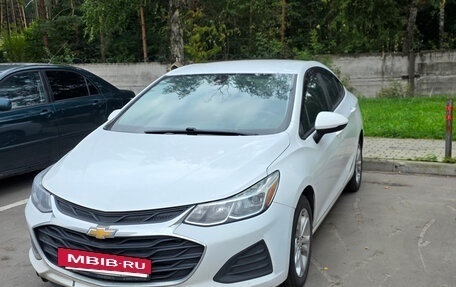 Chevrolet Cruze II, 2019 год, 950 000 рублей, 7 фотография
