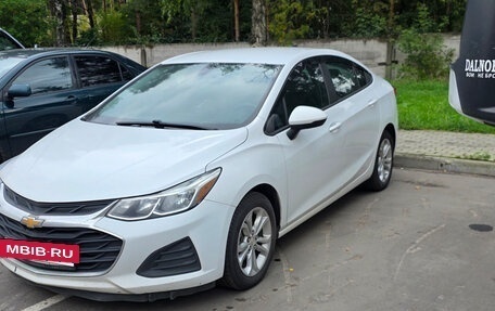 Chevrolet Cruze II, 2019 год, 950 000 рублей, 4 фотография