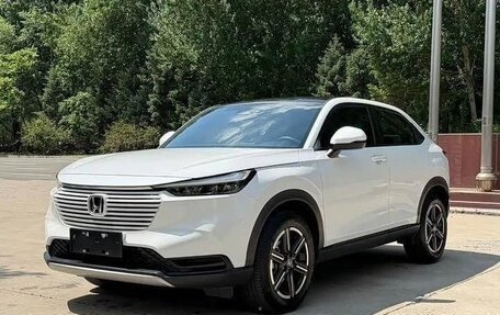 Honda Vezel, 2023 год, 1 820 000 рублей, 3 фотография