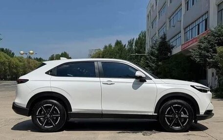 Honda Vezel, 2023 год, 1 820 000 рублей, 6 фотография