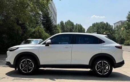 Honda Vezel, 2023 год, 1 820 000 рублей, 7 фотография