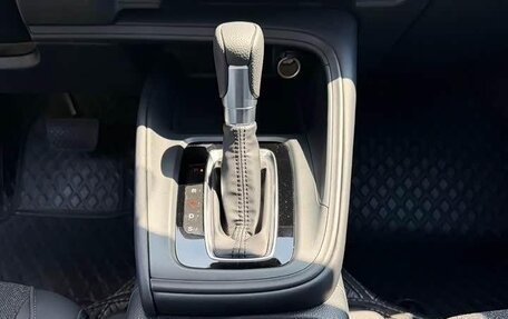 Honda Vezel, 2023 год, 1 820 000 рублей, 17 фотография