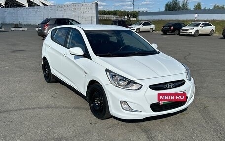 Hyundai Solaris II рестайлинг, 2014 год, 695 000 рублей, 7 фотография