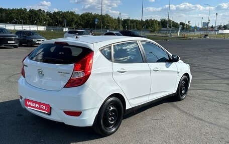 Hyundai Solaris II рестайлинг, 2014 год, 695 000 рублей, 5 фотография