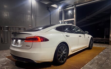 Tesla Model S I, 2015 год, 2 850 000 рублей, 2 фотография